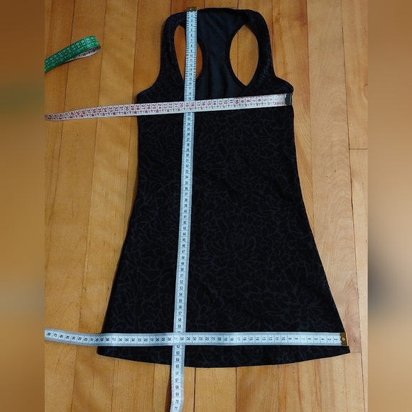 LULULEMON Top-Activewear for women - Picture 3 of 3